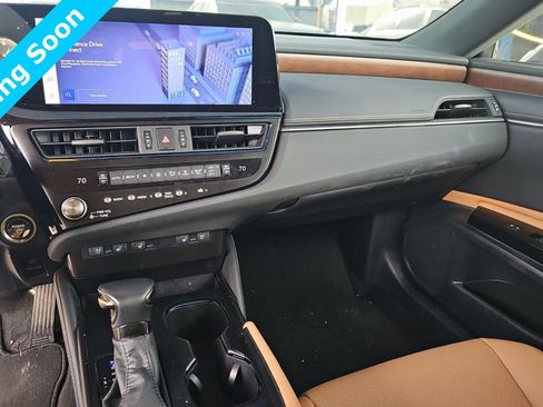 Used 2024 Lexus ES 300h w/ Premium Package image 9