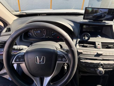 Used 2010 Honda Crosstour EX image 9