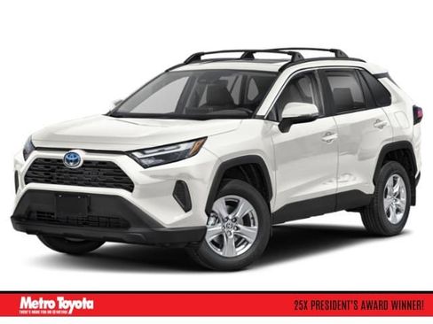 Certified 2025 Toyota RAV4 XLE AWD/4WD image 1