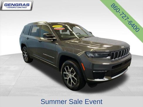 Certified 2025 Jeep Grand Cherokee L Limited w/ Trailer Tow Package AWD/4WD image 1