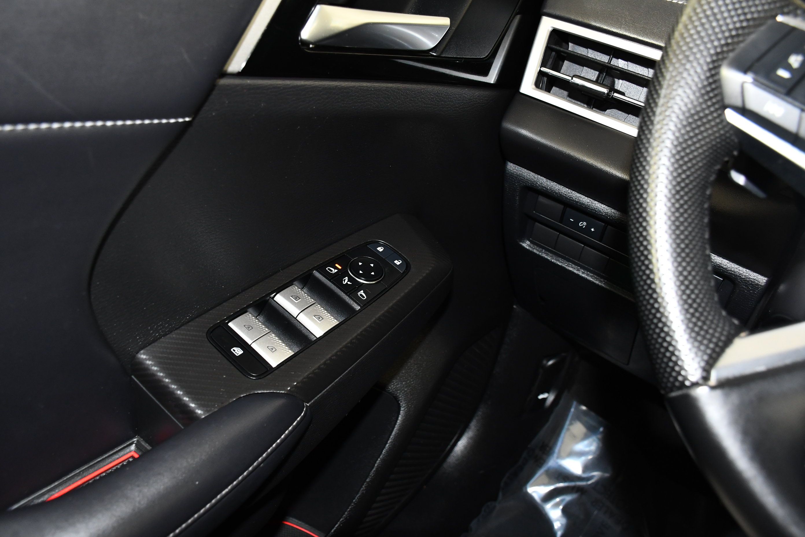 Used 2023 Mitsubishi Outlander SE AWD/4WD image 33
