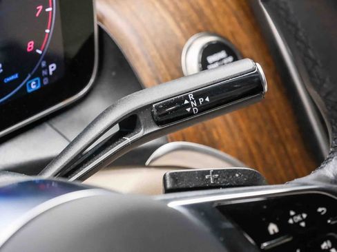 Certified 2025 Mercedes-Benz GLC 300 image 22