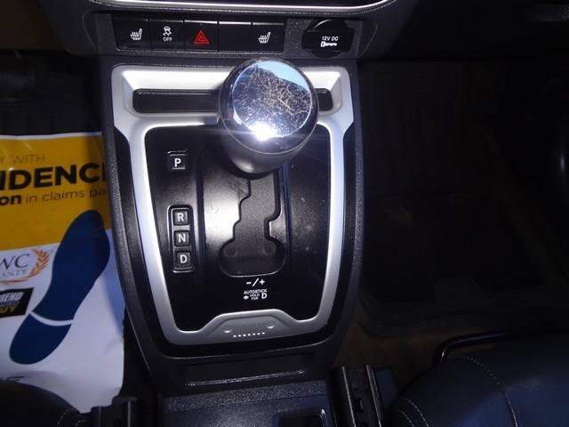 Used 2017 Jeep Compass Latitude FWD image 20
