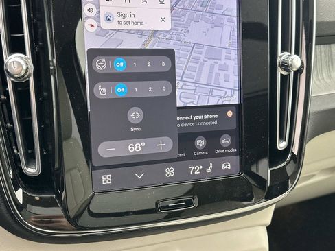 New 2026 Volvo XC40 B4 Plus w/ Climate Package image 25