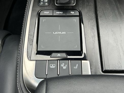 Used 2022 Lexus LS 500 AWD w/ Accessory Package (Z1) image 26