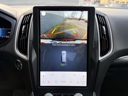 Used 2023 Ford Edge ST-Line w/ Class II Trailer Tow Package image 17