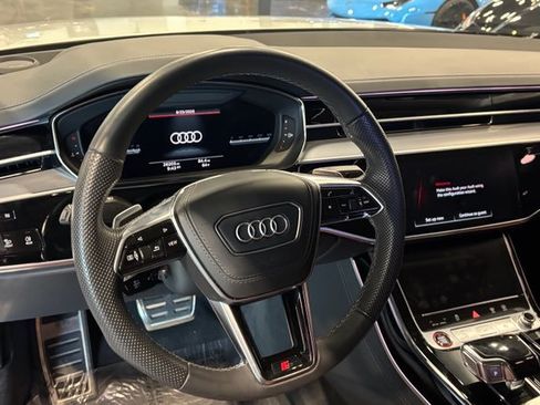Used 2023 Audi S8 AWD/4WD image 8
