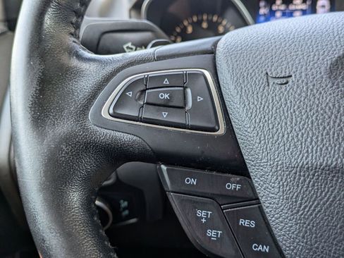 Used 2016 Ford Focus SE w/ SE Sport Package FWD image 15