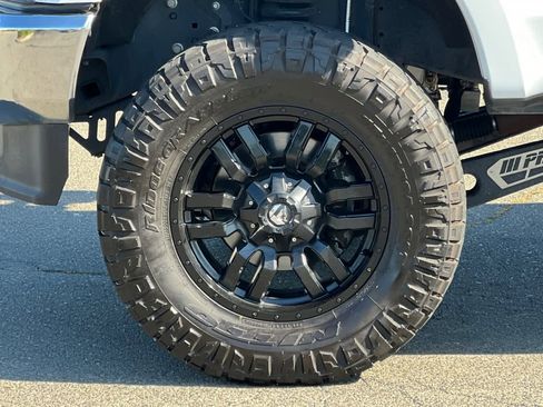 Used 2021 Ford F250 Lariat w/ Lariat Value Package AWD/4WD image 29