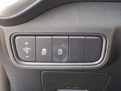 Used 2024 Kia Soul LX FWD image 25