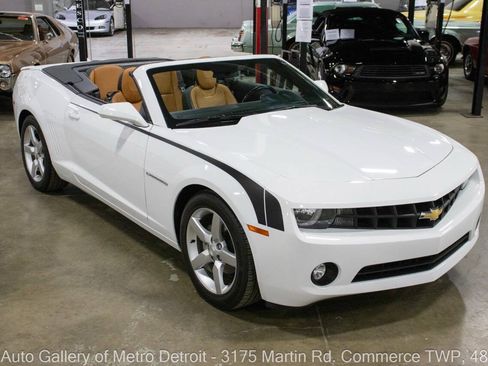 Used 2013 Chevrolet Camaro LT RWD image 10