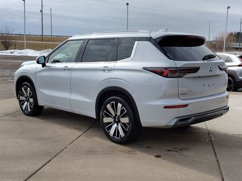 New 2026 Mitsubishi Outlander SEL image 20