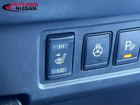 Used 2024 Nissan Frontier SV w/ Technology Package image 26