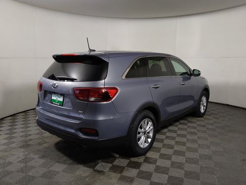 Used 2020 Kia Sorento L FWD image 9