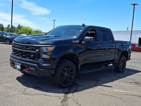 Used 2024 Chevrolet Silverado 1500 Custom Trail Boss AWD/4WD image 6