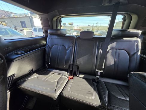 Used 2018 Ford Expedition Limited w/ Equipment Group 302A image 9