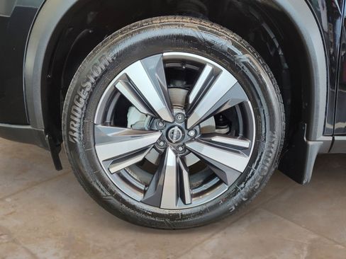 Certified 2024 Nissan Rogue SL w/ SL Premium Package FWD image 31