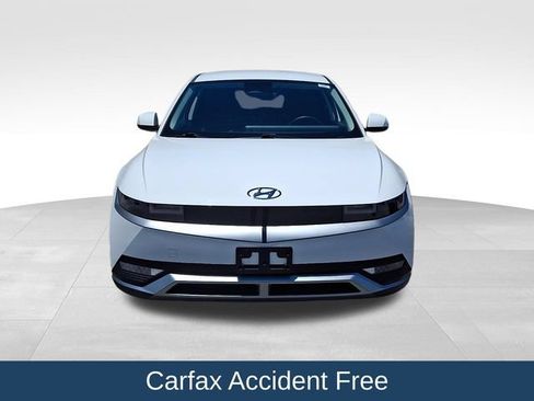 Used 2024 Hyundai Ioniq 5 SE RWD image 2