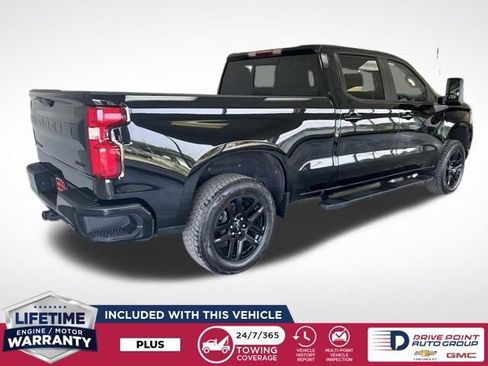 Used 2022 Chevrolet Silverado 1500 RST w/ LPO, Blackout Package AWD/4WD image 3