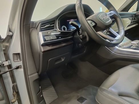 Used 2023 Audi Q7 2.0T Premium Plus w/ Premium Plus Package AWD/4WD image 12