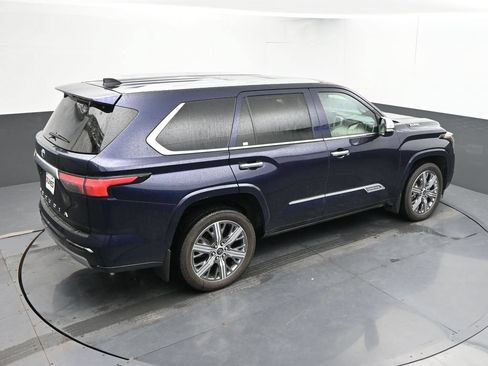 Used 2024 Toyota Sequoia Capstone AWD/4WD image 12