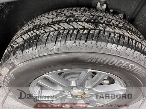 Used 2025 GMC Acadia Elevation FWD image 23