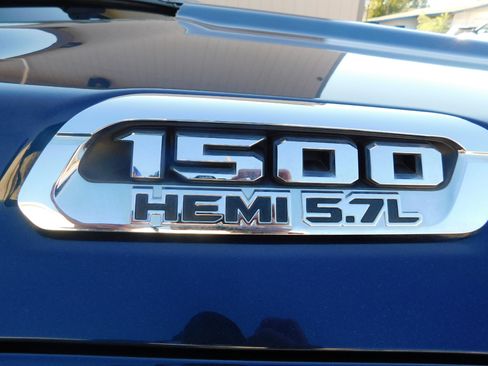 Used 2019 RAM 1500 Limited image 6