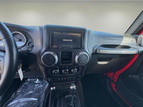 Used 2015 Jeep Wrangler Unlimited Sport w/ Connectivity Group image 16