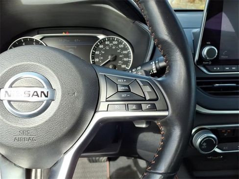 Used 2022 Nissan Altima 2.0 SR image 9