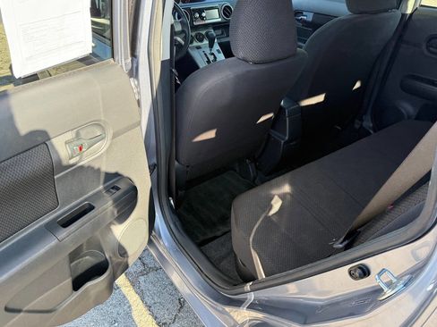 Used 2010 Scion xB image 38