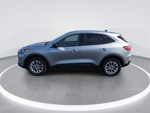 Used 2022 Ford Escape SE image 5