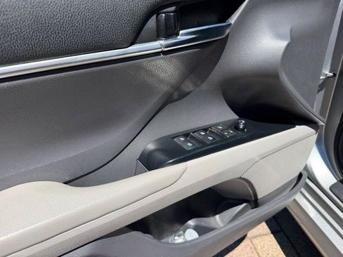Used 2019 Toyota Camry LE w/ Carpet Mat Package FWD image 57
