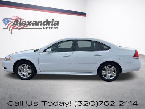Used 2015 Chevrolet Impala LT w/ LT Sunroof Package image 9