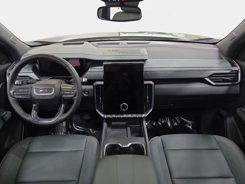 Used 2025 GMC Acadia AT4 w/ Luxury Package AWD/4WD image 10