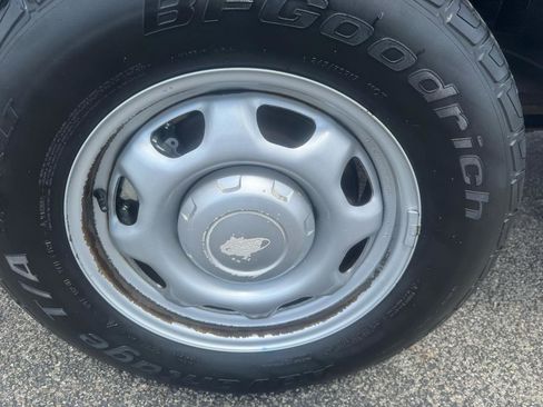 Used 2017 Ford F150 XL w/ Equipment Group 101A Mid RWD image 46