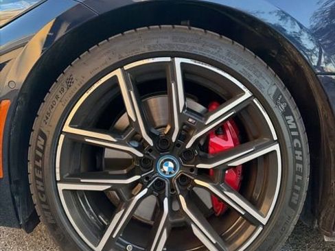 Used 2023 BMW i4 eDrive40 w/ M Sport Package RWD image 9