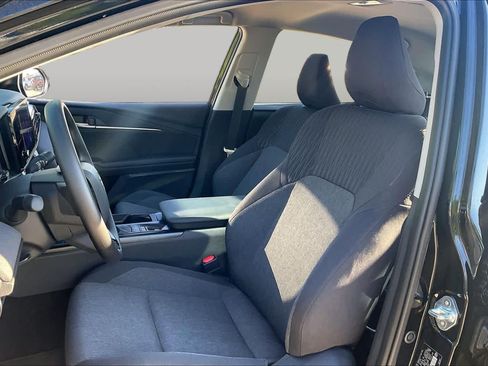 Used 2026 Toyota Camry LE w/ Convenience Package FWD image 8