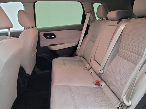 Used 2023 Nissan Rogue SV image 18