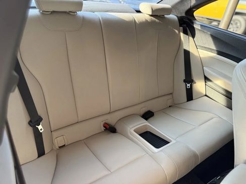 Used 2015 BMW M235i Coupe image 16