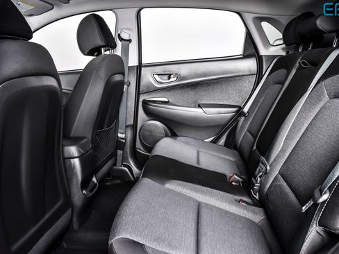 Used 2023 Hyundai Kona SE FWD image 21