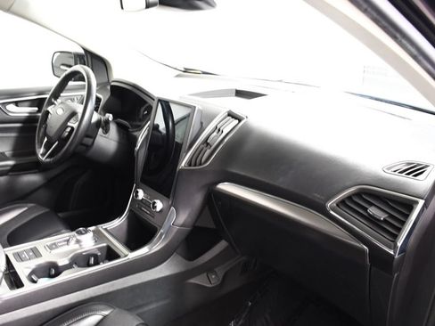 Used 2022 Ford Edge Titanium w/ Equipment Group 301A AWD/4WD image 19