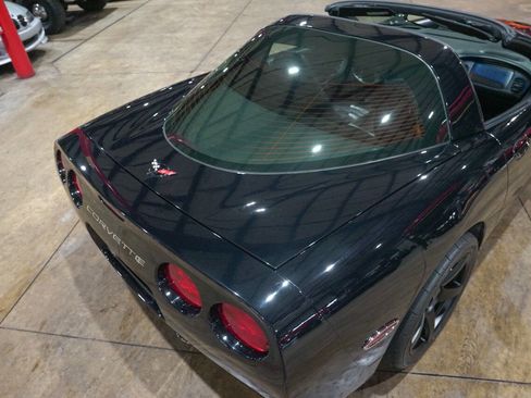 Used 1999 Chevrolet Corvette Coupe w/ Memory Pkg image 22