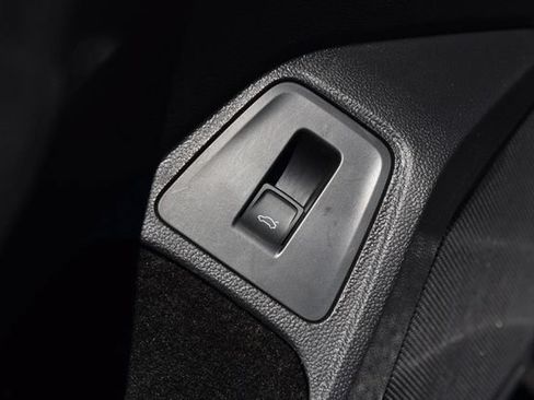 Certified 2024 Volkswagen Tiguan Wolfsburg Edition w/ Panoramic Sunroof Package AWD/4WD image 9