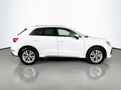 Used 2025 Audi Q3 2.0T Premium Plus w/ Premium Plus Package AWD/4WD image 4