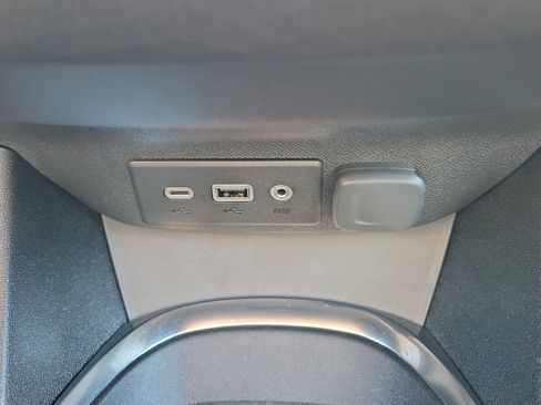 Used 2022 Chevrolet Malibu RS image 34