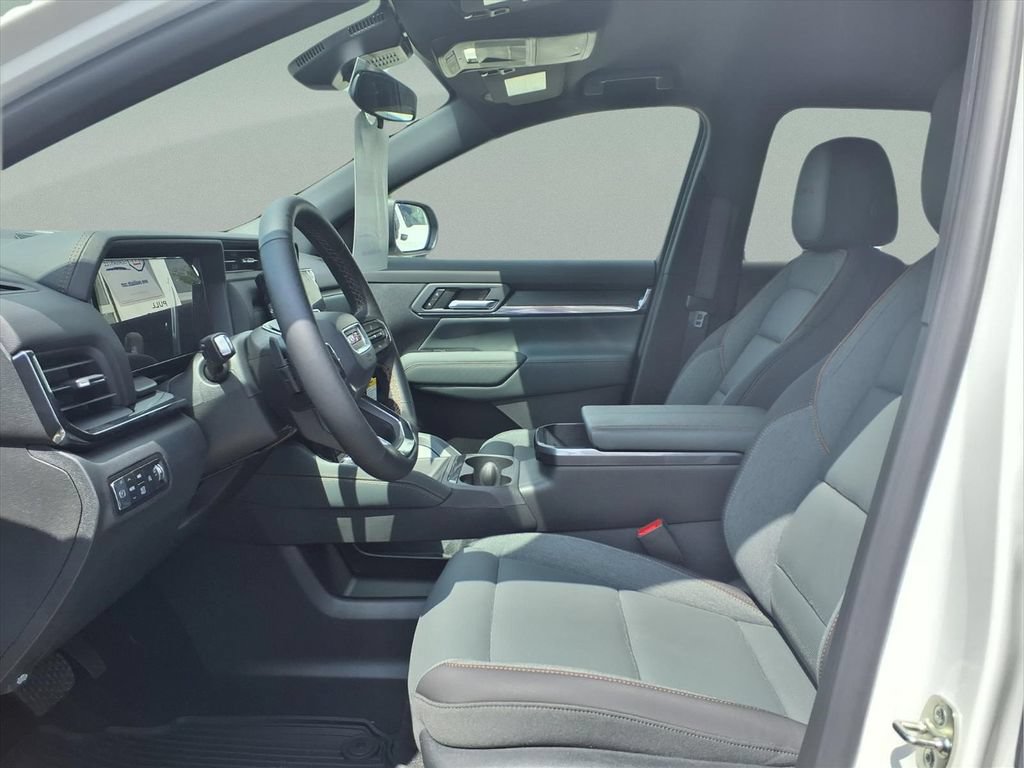 New 2026 GMC Terrain AT4 w/ LPO, Black Badging Package AWD/4WD image 10
