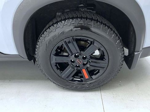 Certified 2025 Nissan Rogue SV AWD/4WD image 22
