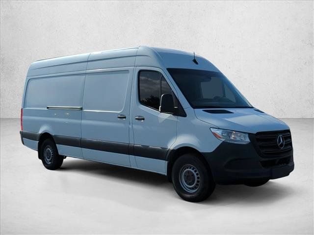 Used 2019 Mercedes-Benz Sprinter 170 Cargo image 3