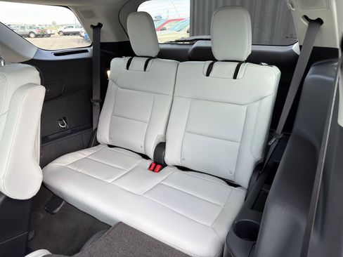 New 2026 Ford Explorer Platinum w/ LUX Leather Package image 33