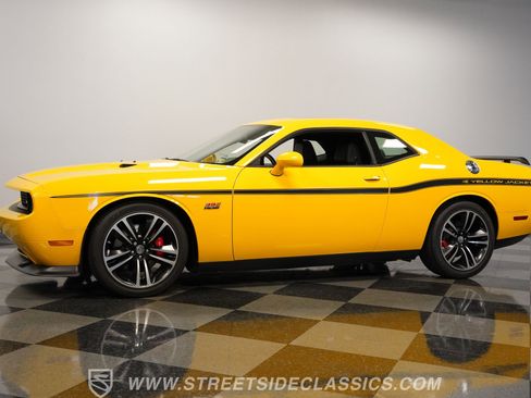 Used 2012 Dodge Challenger SRT8 Yellow Jacket w/ Premium Sound Group image 6